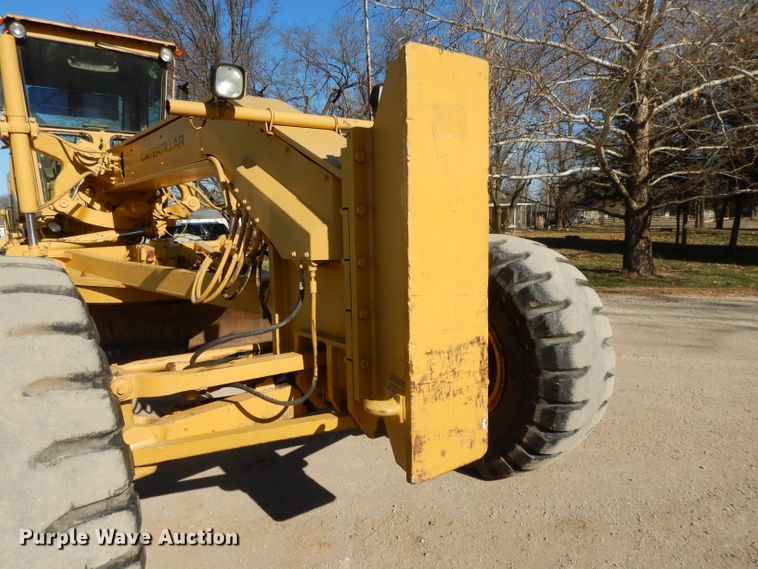 image for item DI8189 1989 Caterpillar 16G  motor grader