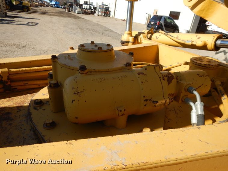 image for item DI8189 1989 Caterpillar 16G  motor grader