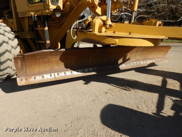 image for item DI8189 1989 Caterpillar 16G  motor grader