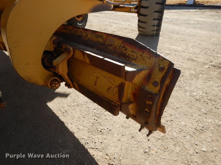 image for item DI8189 1989 Caterpillar 16G  motor grader