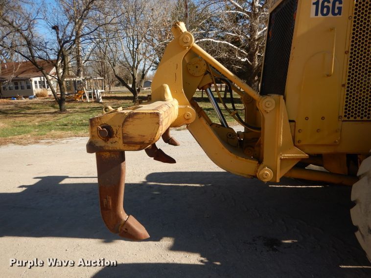 image for item DI8189 1989 Caterpillar 16G  motor grader