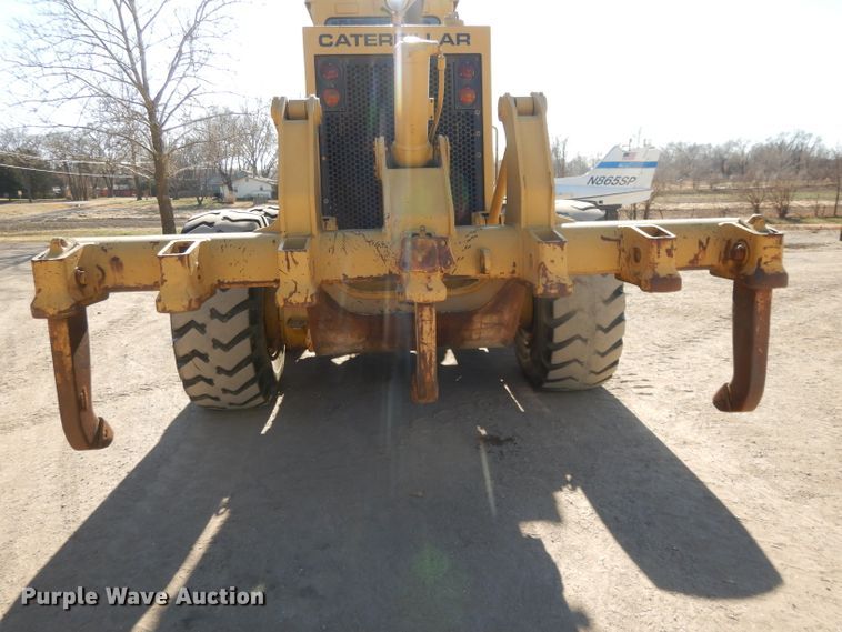 image for item DI8189 1989 Caterpillar 16G  motor grader
