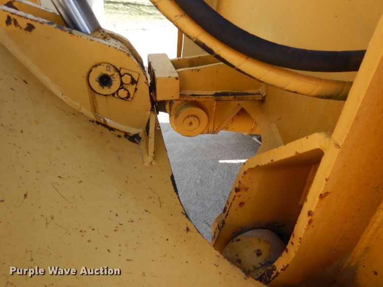 image for item DI8189 1989 Caterpillar 16G  motor grader