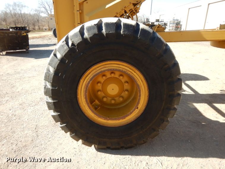 image for item DI8189 1989 Caterpillar 16G  motor grader