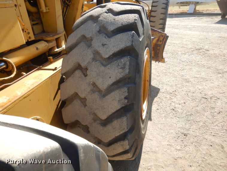 image for item DI8189 1989 Caterpillar 16G  motor grader