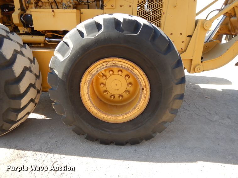 image for item DI8189 1989 Caterpillar 16G  motor grader