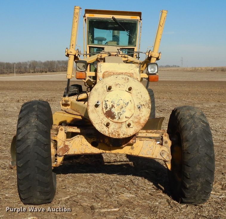 image for item DI8213 1997 John Deere 770B  motor grader