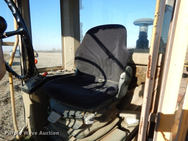 image for item DI8213 1997 John Deere 770B  motor grader