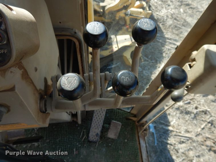 image for item DI8213 1997 John Deere 770B  motor grader