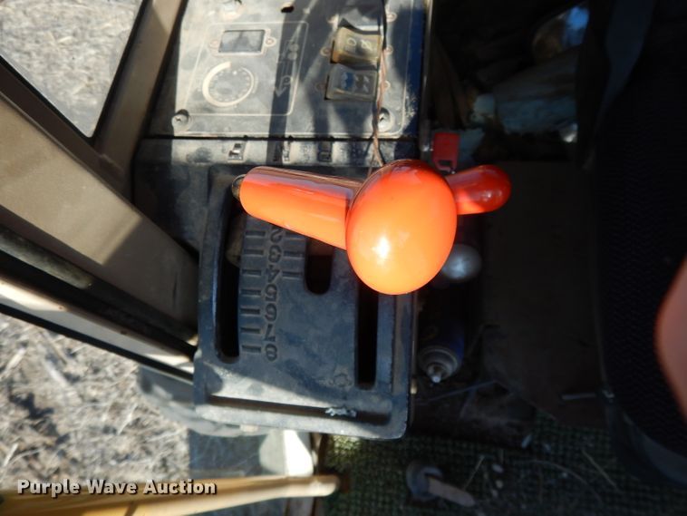 image for item DI8213 1997 John Deere 770B  motor grader