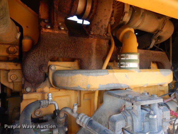 image for item DI8213 1997 John Deere 770B  motor grader