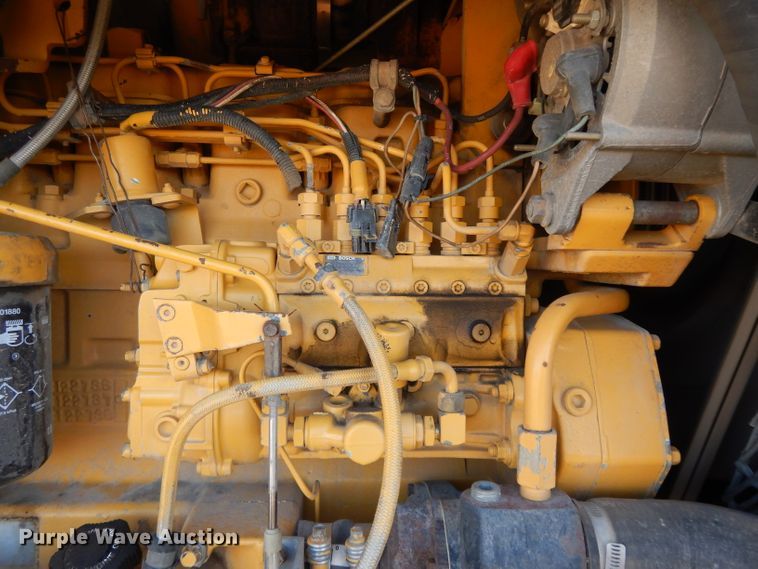 image for item DI8213 1997 John Deere 770B  motor grader