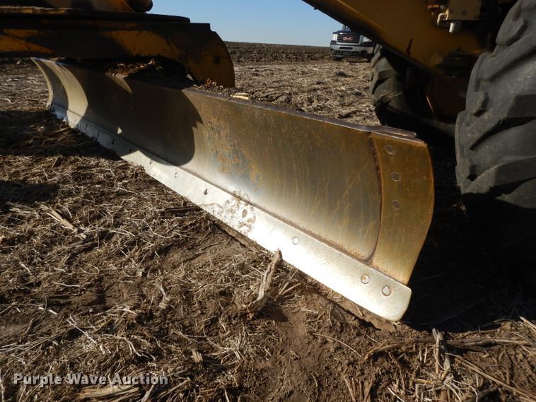 image for item DI8213 1997 John Deere 770B  motor grader