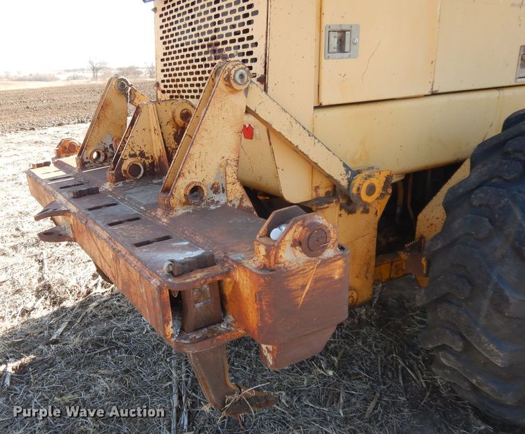 image for item DI8213 1997 John Deere 770B  motor grader