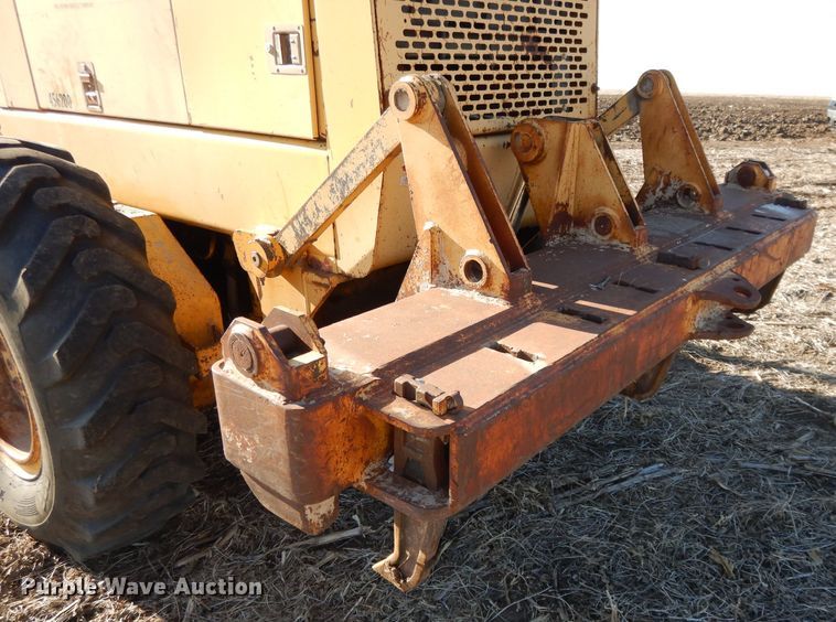 image for item DI8213 1997 John Deere 770B  motor grader