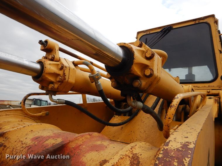 image for item DI8396 1990 Caterpillar 973  track loader