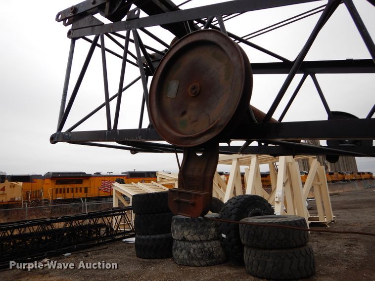 image for item DI8401 American 599C  crane