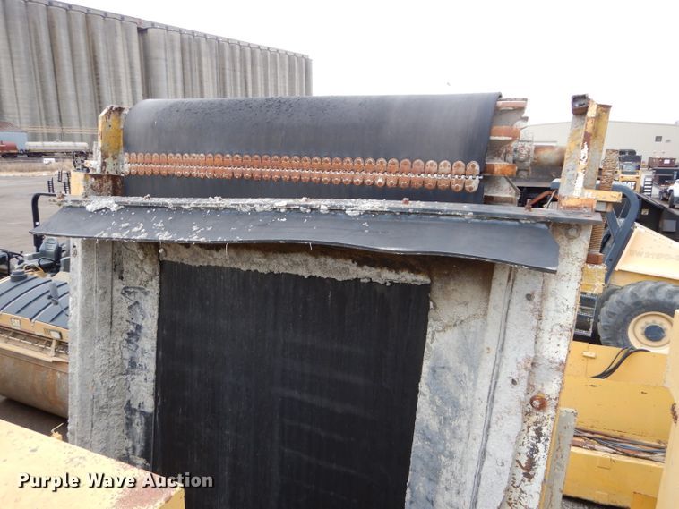 image for item DI8402 Rex Town & Country slip form paver