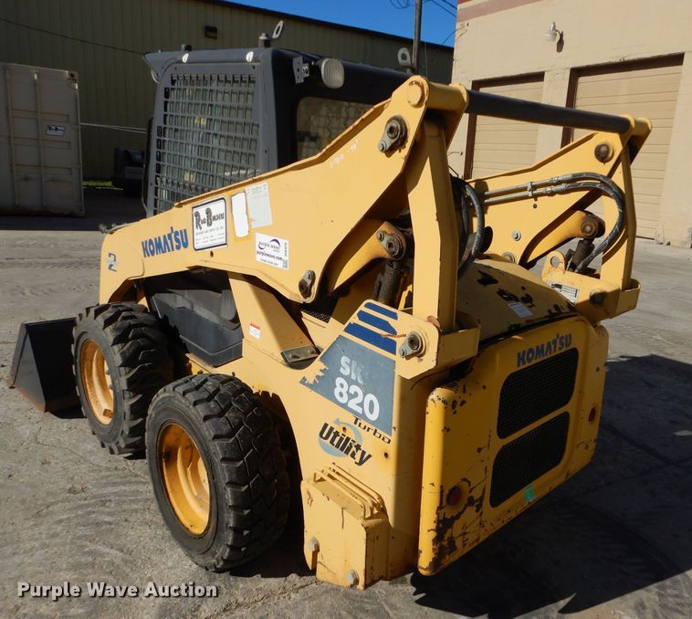 2004 Komatsu SK820 skid steer loader in Kansas City, KS | Item DI8428 ...