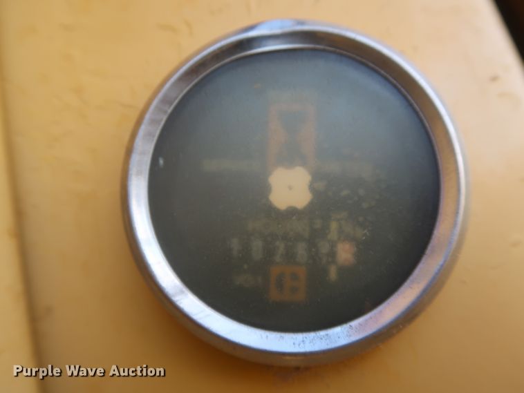 image for item DJ1820 1983 Caterpillar 615  elevating scraper