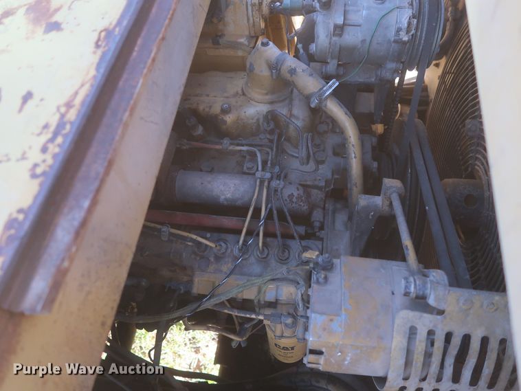 image for item DJ1820 1983 Caterpillar 615  elevating scraper