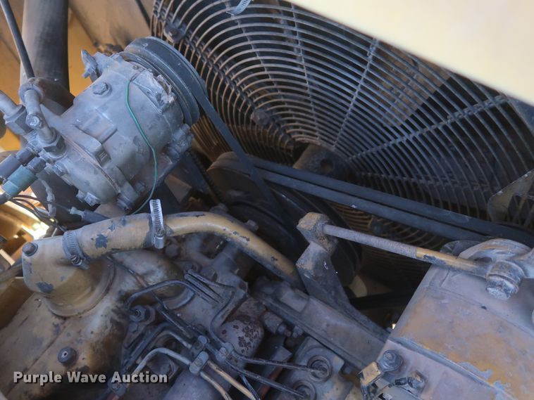 image for item DJ1820 1983 Caterpillar 615  elevating scraper