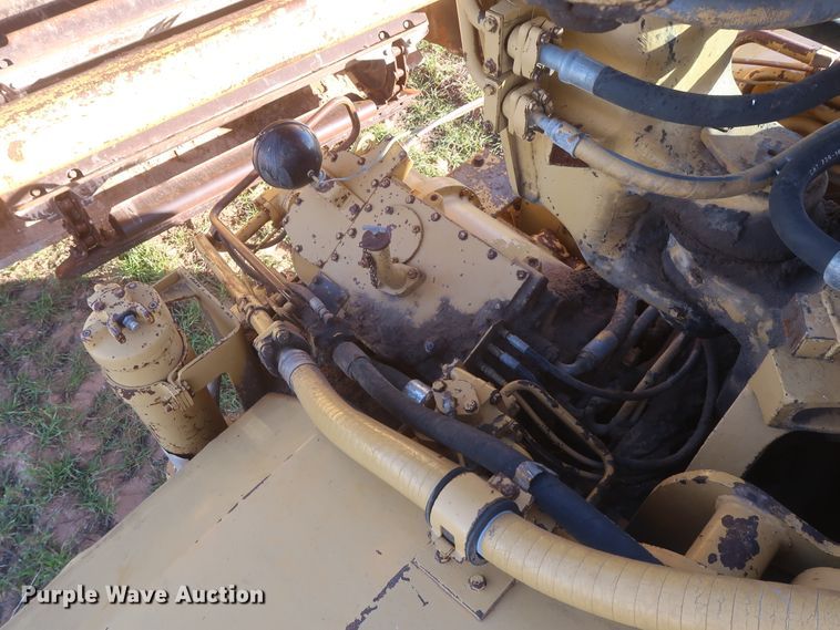 image for item DJ1820 1983 Caterpillar 615  elevating scraper