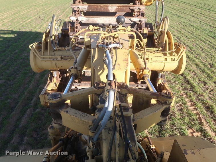 image for item DJ1820 1983 Caterpillar 615  elevating scraper