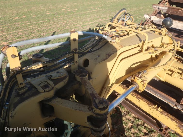 image for item DJ1820 1983 Caterpillar 615  elevating scraper