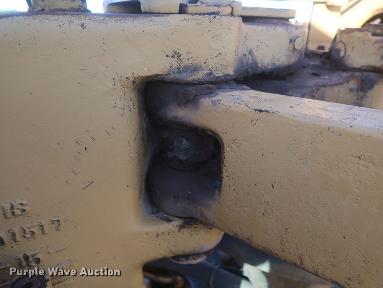 image for item DJ1820 1983 Caterpillar 615  elevating scraper