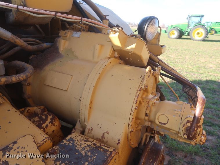 image for item DJ1820 1983 Caterpillar 615  elevating scraper