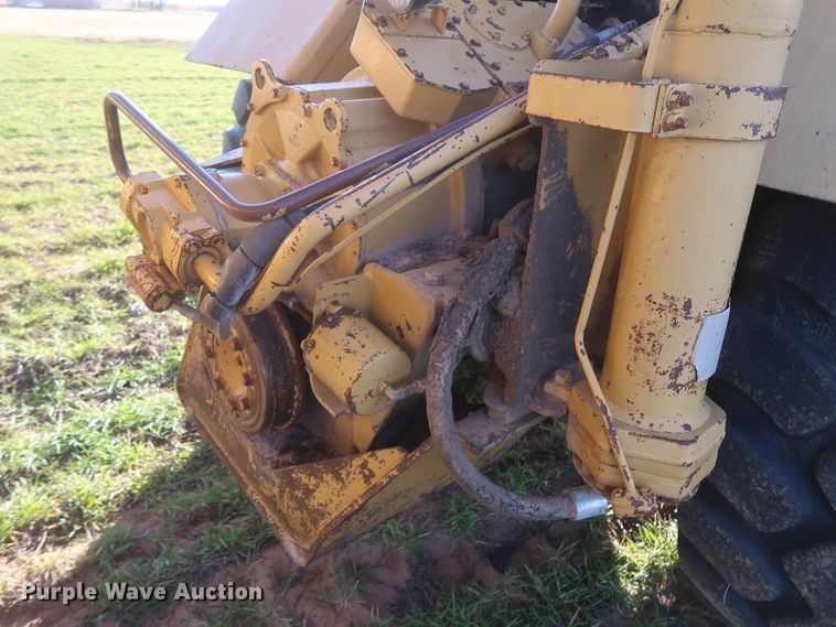 image for item DJ1820 1983 Caterpillar 615  elevating scraper