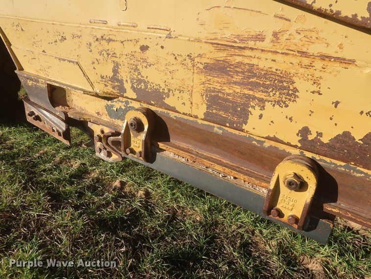 image for item DJ1820 1983 Caterpillar 615  elevating scraper