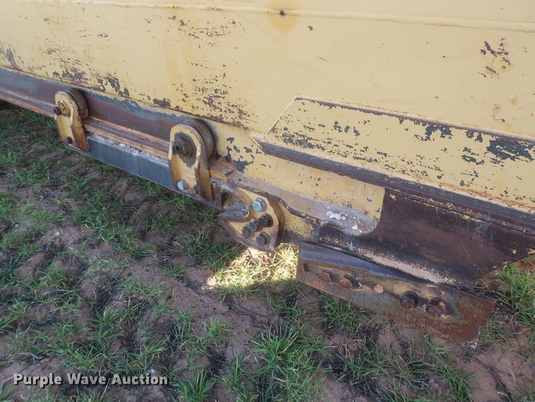 image for item DJ1820 1983 Caterpillar 615  elevating scraper