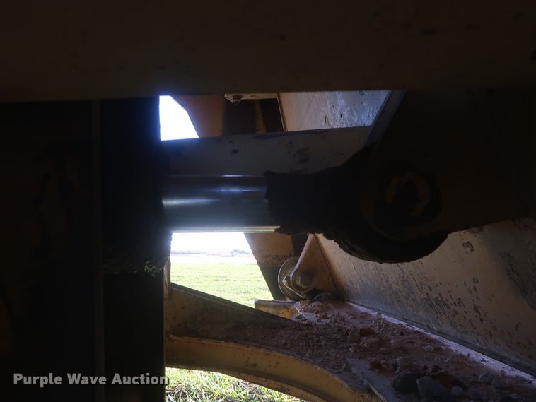 image for item DJ1820 1983 Caterpillar 615  elevating scraper