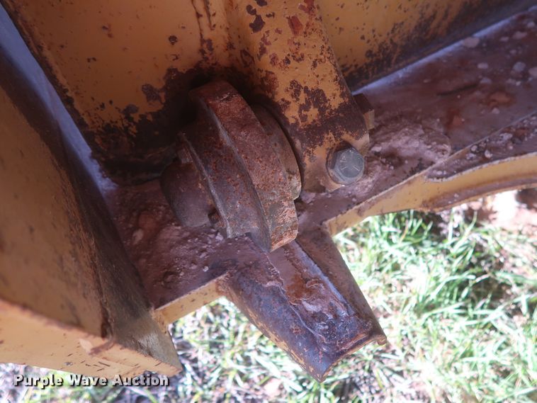 image for item DJ1820 1983 Caterpillar 615  elevating scraper