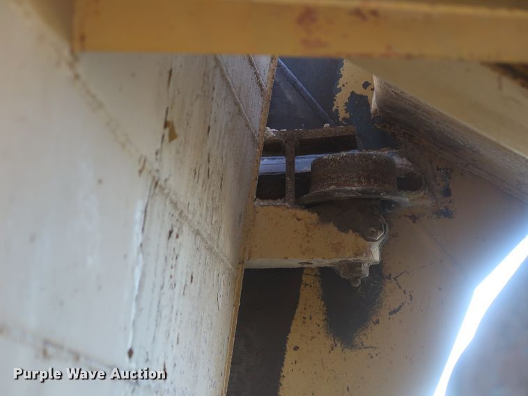 image for item DJ1820 1983 Caterpillar 615  elevating scraper