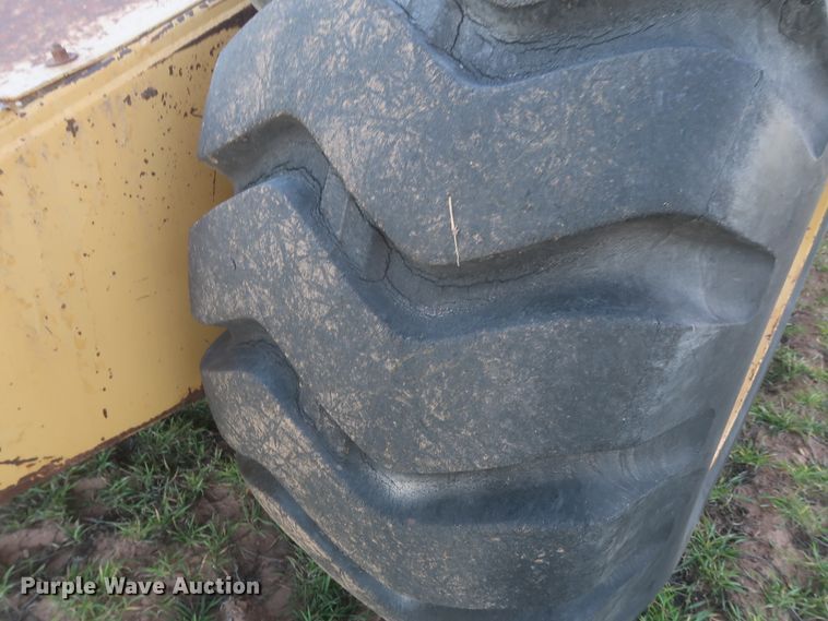 image for item DJ1820 1983 Caterpillar 615  elevating scraper