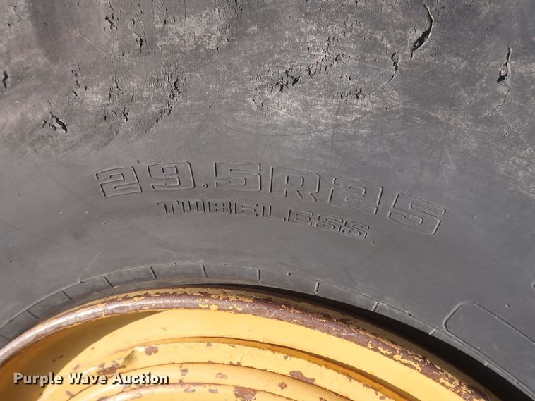 image for item DJ1820 1983 Caterpillar 615  elevating scraper