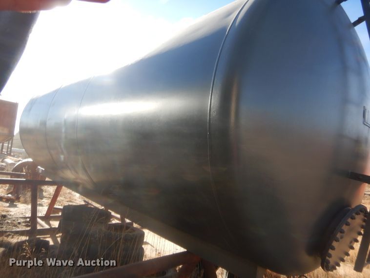 image for item DJ2137 Tank