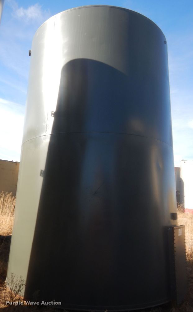 image for item DJ2138 Tank