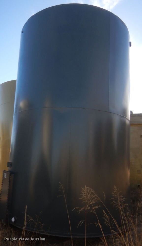 image for item DJ2138 Tank