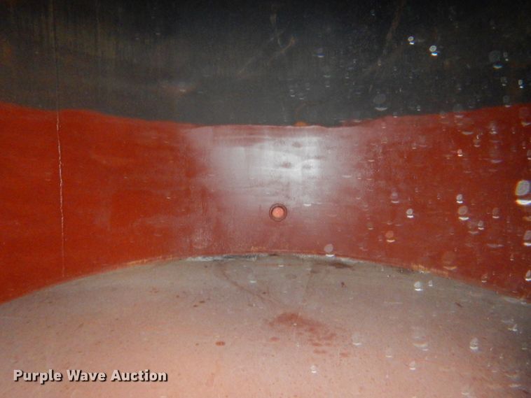 image for item DJ2138 Tank