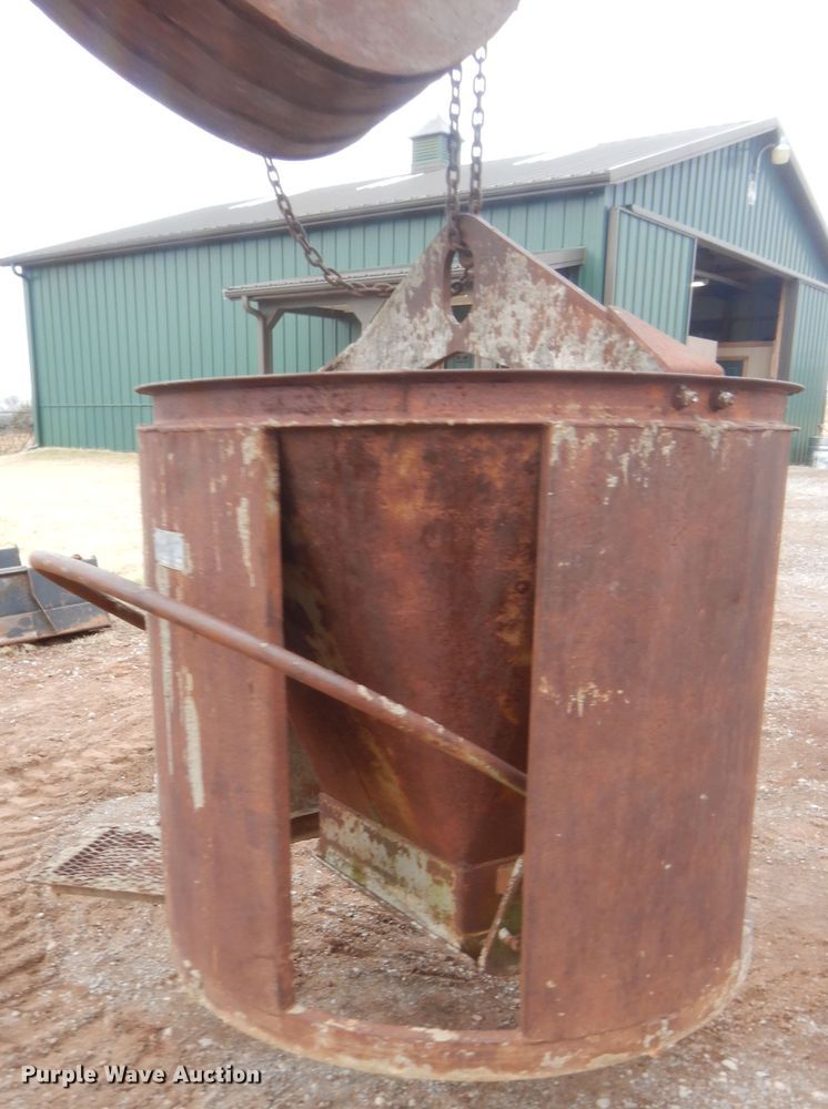 image for item DJ2140 Gar Bro 423G concrete bucket