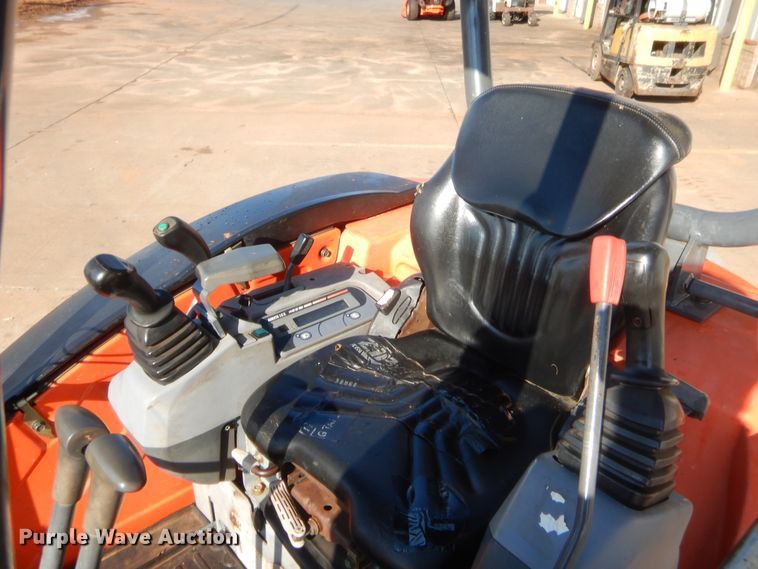 image for item DJ2150 Kubota KX71-3  mini excavator