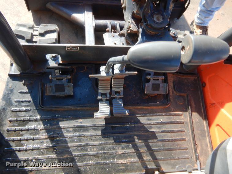 image for item DJ2150 Kubota KX71-3  mini excavator