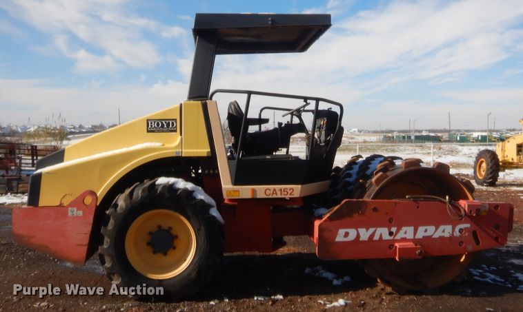 image for item DJ2151 Dynapac CA152PD  vibratory single drum roller