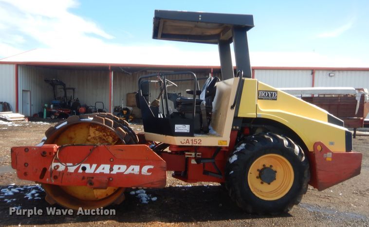 image for item DJ2151 Dynapac CA152PD  vibratory single drum roller