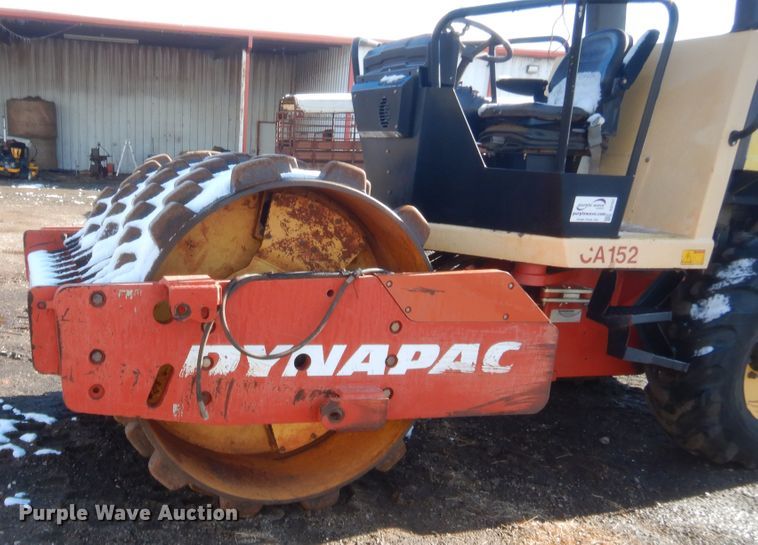 image for item DJ2151 Dynapac CA152PD  vibratory single drum roller