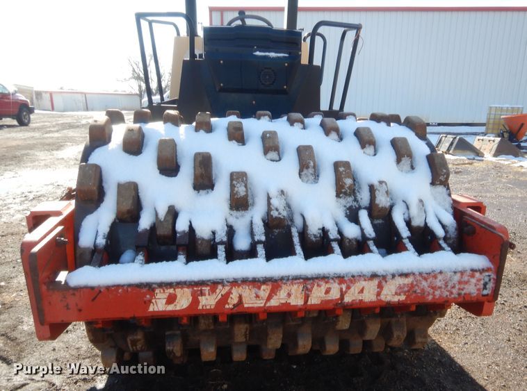 image for item DJ2151 Dynapac CA152PD  vibratory single drum roller